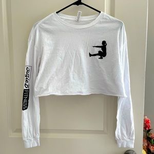 Suzie B fitness crop long sleeve ✨